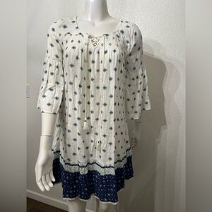 Mudd White and Blue Patterned Dress